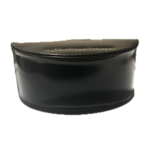 Marc by Marc Jacobs Black Patent Leather Sunglasses Case - Picture 9 of 10